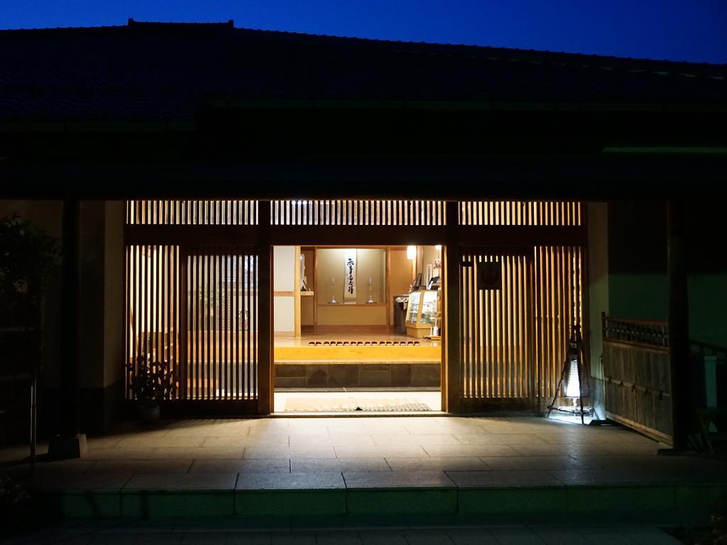 Momoyama Hotel Matsumoto Exterior photo