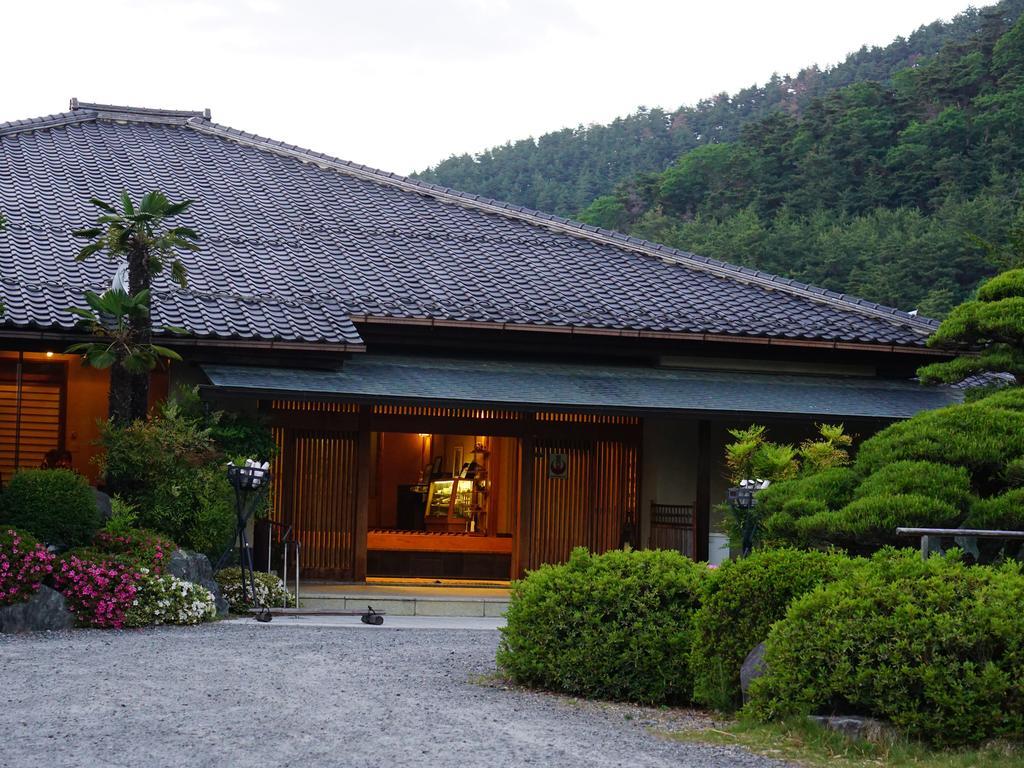 Momoyama Hotel Matsumoto Exterior photo