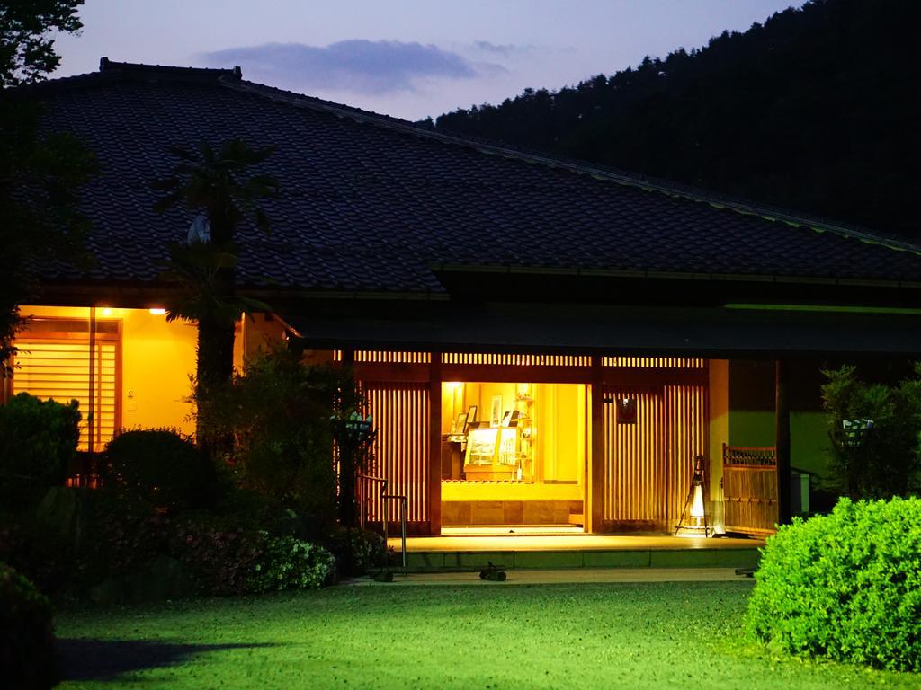 Momoyama Hotel Matsumoto Exterior photo