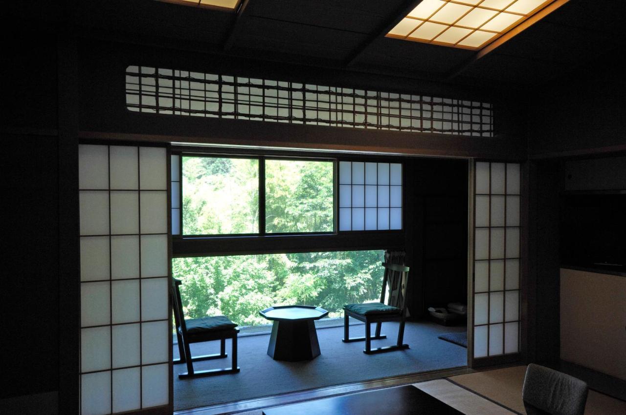 Momoyama Hotel Matsumoto Exterior photo